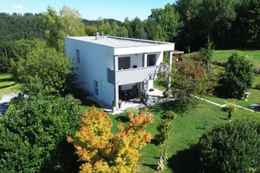 Traumhaftes, modernes Einfamilienhaus in erhöhter Aussichtslage