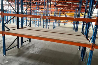 Flexibel Lagerfläche ab 50m² in Lagerhalle mit 3000m² mieten
