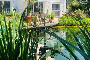 provisionsfrei vom Eigentümer - klimatisiertes Traumhaus mit Lift, uneinsehbarem Garten und Schwimmteich (Provisionsfrei)