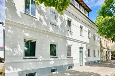 Zinshaus mit 12 Kleinwohnungen zu verkaufen (Provisionsfrei)