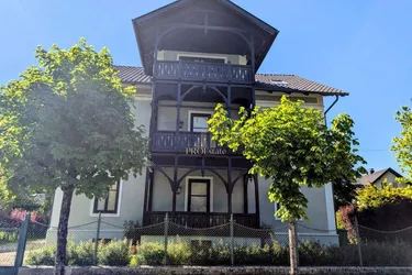 Mehrfamilienhaus - 3 Wohneinheiten mit Garten &amp; Garage in Gmunden – WF 268m², 8 Zimmer!