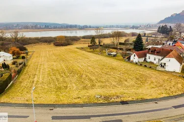 Einmalige Gelegenheit: Traumhaftes Baugrundstück am See in Güssing! Baustudie für 28 Wohnungen