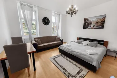 3-Zimmer Altbau mit Balkon - nähe Brigittenauer Bad