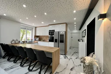 Hochwertig renovierte 4-Zimmer-Wohnung in Klagenfurt