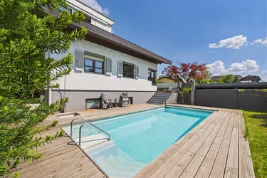 Einfamilienhaus mit Anspruch – Exklusives Wohnen mit Pool und Sauna