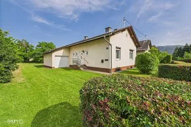ANGEBOTSVERFAHREN: Sanierungsbedürftiger Bungalow mit Potenzial