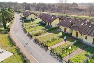 Ein Ort für Sommerpläne – Ferienhaus mit Pool &amp; Garten in Lignano Riviera!