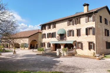 Herrenhaus mit Geschichte &amp; Vision – Historische Villa mit Barchessa in Venetien