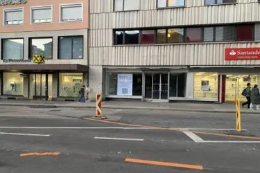 Großzügige Handelsfläche mit Lager am Boznerplatz zu vermieten