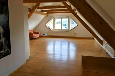 Dachgeschoß-Juwel in Steiner Altstadt
