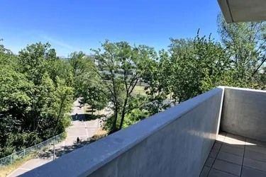 Ihr Traumdomizil: 2-Zimmer-Wohnung - großer Balkon - Blick ins Grüne - Nähe U-Bahn