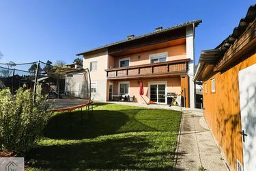 Familienglück beginnt hier – 240 m² Wohnfläche, großer Garten und jede Menge Möglichkeiten