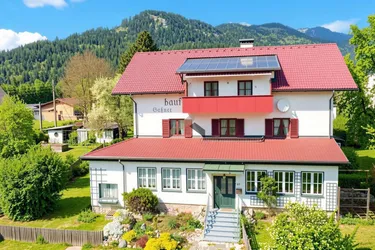 Traditionelles Wohn- und Geschäftshaus mit Entwicklungspotenzial in Bad Mitterndorf