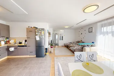 3 Zimmer Wohnung in ruhiger Lage mit großzügiger Sonnenterrasse