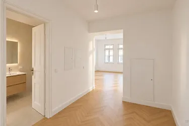 Wiener Altbau mit Loggia und Erker - Erstbezug nach hochwertiger Baumeister-Kernsanierung mit 3 Jahren Gewährleistung