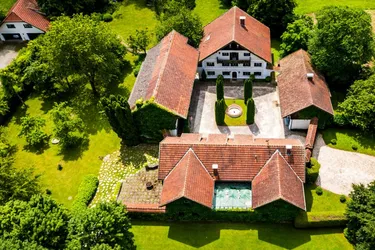 Exklusives Herrenhaus und Gutsanwesen bietet großartige Möglichkeiten