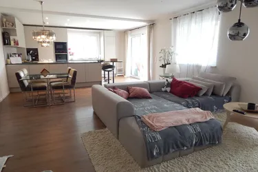 Exklusive 2-Zimmer-Gartenwohnung mit Terrasse &amp; hochwertiger Küche in ruhiger Lage in Eggelsberg