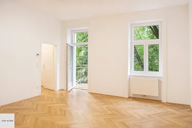 Erstbezug nach Sanierung: City-Apartment mit Balkon
