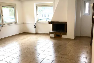 Großzügige Wohnung in Ruhelage