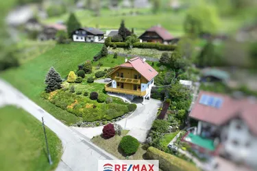 Zeitlos wohnen mit Panorama – Exklusives Haus in Zedlitzdorf