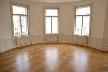 Helles, moderenes Altbaubüro im Herzen von Spittelberg