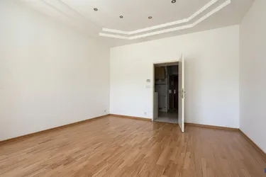 Charmanter Altbau-Hit – Ihr perfekter Einstieg ins Eigentum oder die ideale Anlegerwohnung!