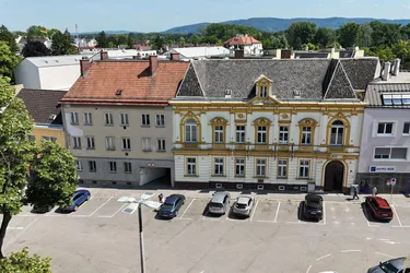 Büro-Zinshaus am Rathausplatz - Umbau zu Wohnungen &amp; DG-Ausbau &amp; Bestandsfreiheit möglich