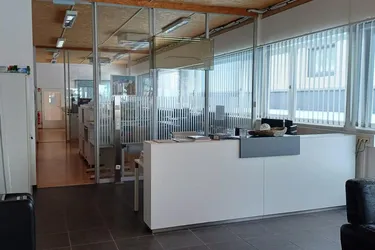 Büro-/Logistikmmobilie