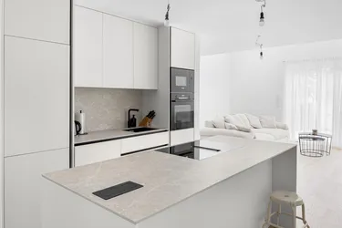 LOFT DELUXE – Exklusives 104 m² Design-Apartment mit Balkon | Erstbezug in Maria Enzersdorf
