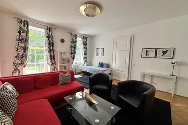 BÜRO/PRAXIS - SCHÖNE 3 ZIMMER MIT GARTEN IM HIETZINGER COTTAGE