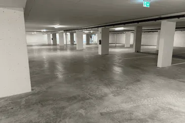 Tiefgaragen Parkplatz (Neubau)