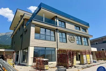 Repräsentative Praxis-/Bürofläche im DG – ca. 315 m² mit Terrassen – Neubau Edelrohbau