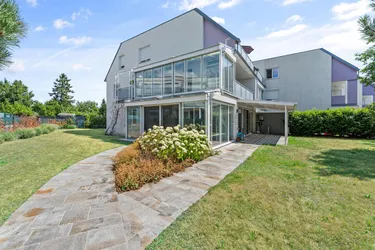 Moderne 3-Zimmer-Gartenwohnung mit eigener Photovoltaikanlage