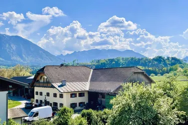 4-Zimmer Dachgeschosswohnung mit ca. 15m² Balkon für Individualisten in Gois/Wals