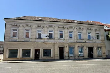 Wohn- und Geschäftshaus im Zentrum von 2514 Traiskirchen
