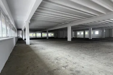 Hochwertige Bürofläche mit Lasten- und Personenaufzug, Parkplatz in Spittal an der Drau