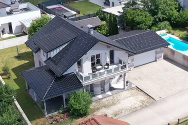 Großzügiges 6-Zimmer- Einfamilienhaus | 5 Schlafzimmer | 804 m² Grundstück | Doppelgarage | Laakirchen