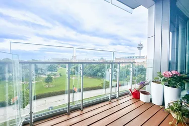 Einmalige Gelegenheit am Schweizergarten – Exklusive 3-Zimmer-Wohnung mit Loggia und Grünblick