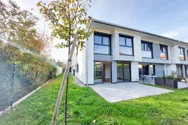 Reihenhaus mit Photovoltaikanlage in Grünruhelage