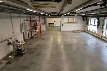 Produktions- oder Lagerhalle in bester Lage von Lambach