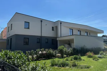 PROVISIONSFREI - Elegantes Zuhause mit Pool und Garten in Leonding