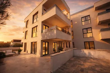 ZADAR Region – Raum für Weite und Meerblick: Penthouse mit außergewöhnlicher Dachterrasse (S9)
