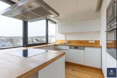 Traumhafte Dachgeschosswohnung – modern, lichtdurchflutet mit Terrasse!