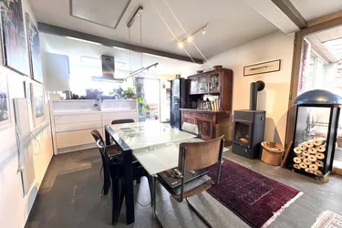 AM SEE LEBT ES SICH GUT! Neuwertiger Bungalow, direkt am Neufelder See IV