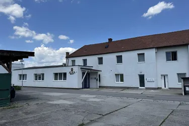 Attraktives Zinshauspaket - SHARE DEAL möglich - 5% Rendite