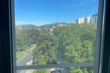 Garconniere mit Schlossbergblick und Parkplatz, ideal für Studierende und Pendler