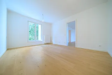 Liebevoll sanierte 3-Zimmer-Wohnung mit Balkon und Loggia!
