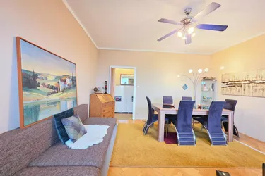 Zentral &amp; Traumblick: Gemütliche 3-Zimmer-Wohnung mit Balkon