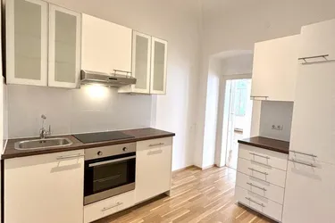 Schöne 3,5 Zimmer Altbauwohnung/Ordination im Nibelungenviertel nahe Schmelz, 1150!