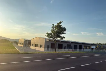 Neue Gewerbehalle - 154-245 m² je Einheit - Lager, Produktion, Werkstatt, Büro - Erstbezug - direkt an der B17, nahe A2 - Teesdorf bei Baden, Kottingbrunn, Bad Vöslau, NÖ südlich von Wien